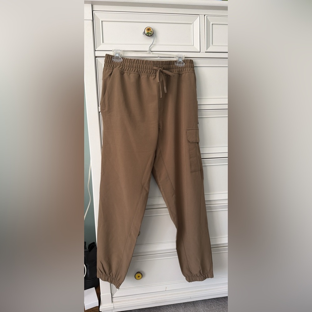 NWT Avalanche Men's Brown Cargo Pants
